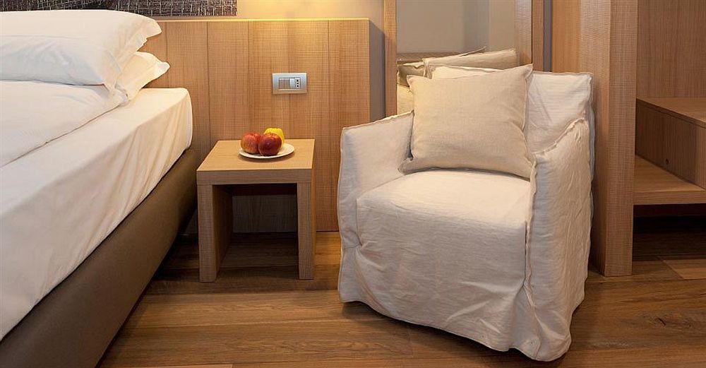 Wine Hotel Retici Balzi Poggiridenti Exteriér fotografie